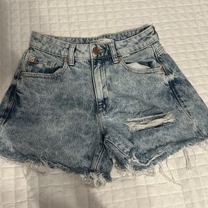 GARAGE DENIM MOM SHORTS SIZE 0 or 24